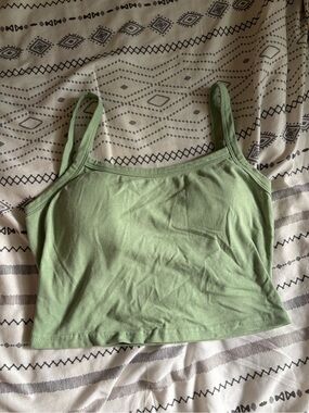 Amazon Light Green Women’s Cropped Tank Top